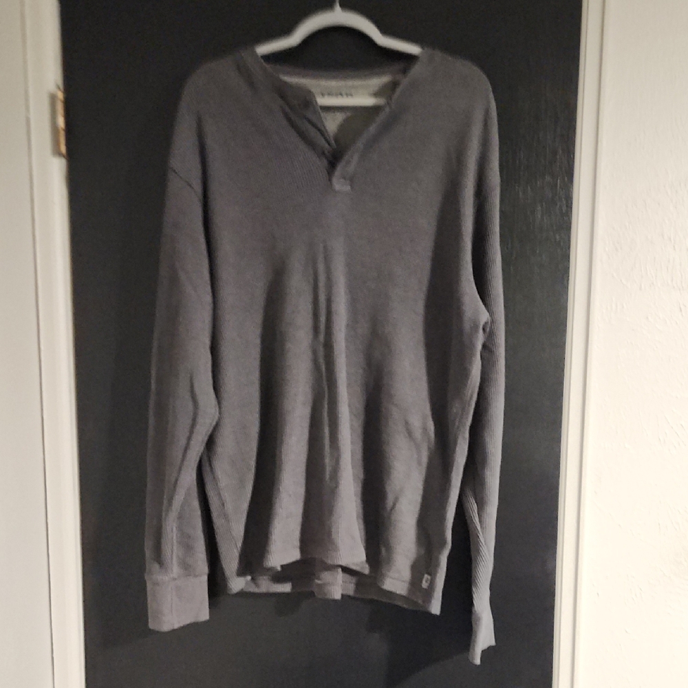 Izod Men's V-Neck Gray Sweater
